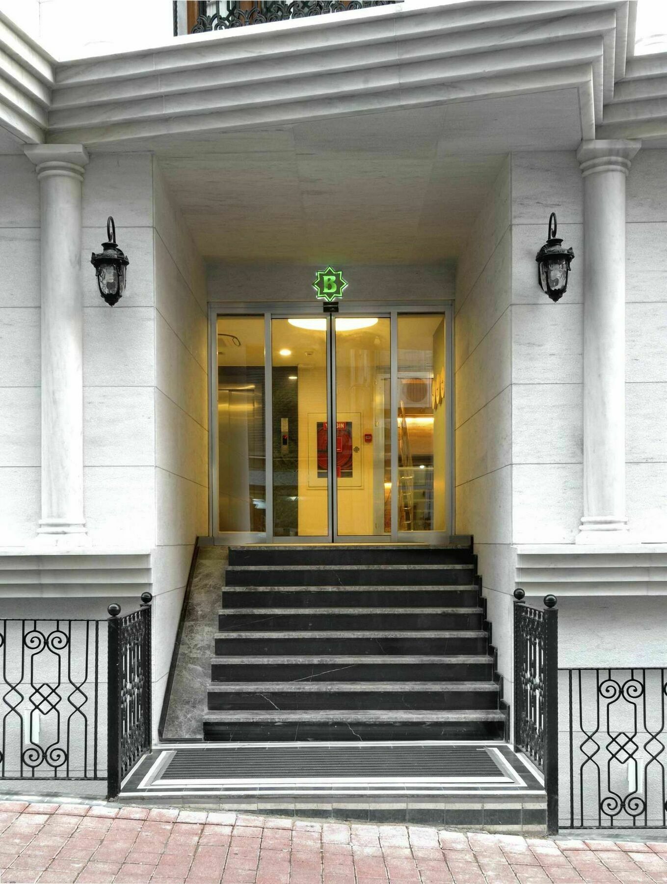 Bizim Hotel Истанбул Екстериор снимка